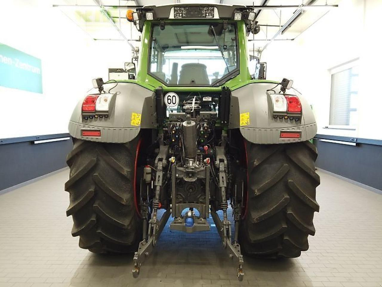 Fendt 828 vario s4 profi plus ProfiPlus - Трактор: слика 5 Fendt 828 vario s4 profi plus ProfiPlus - Трактор: слика 5