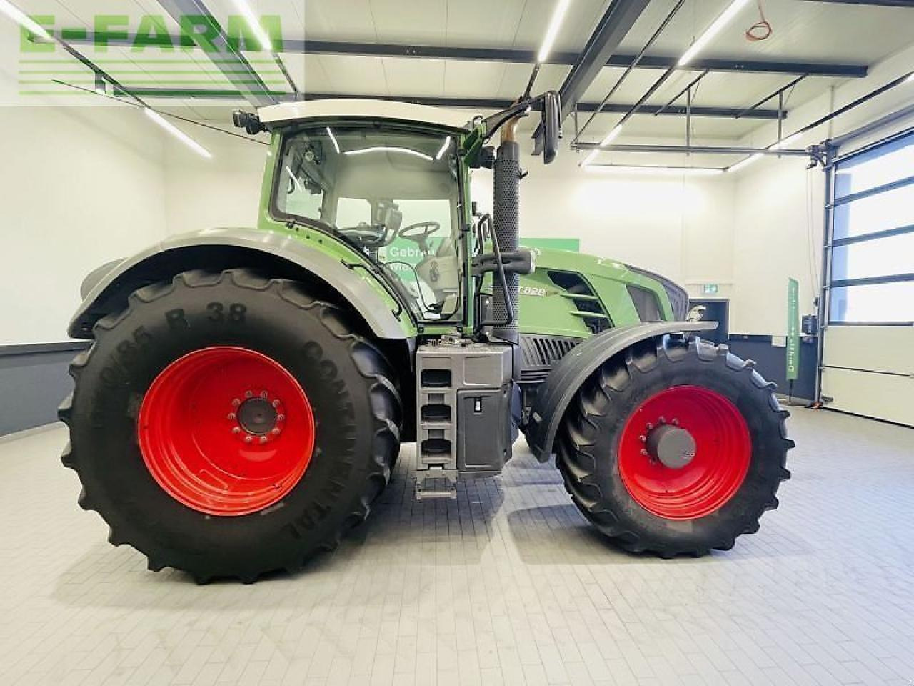Fendt 828 vario scr profi Profi - Трактор: слика 4 Fendt 828 vario scr profi Profi - Трактор: слика 4