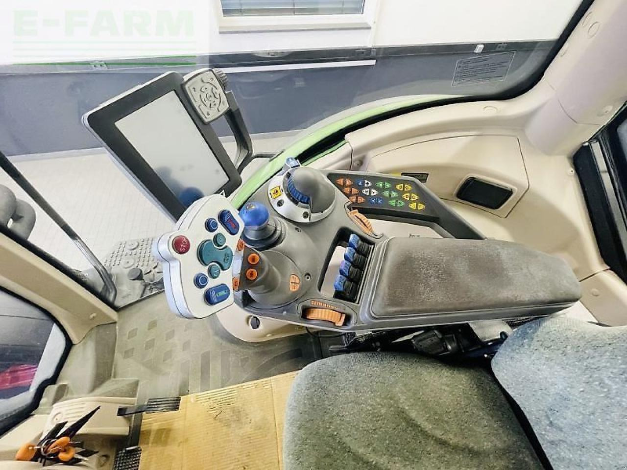 Трактор Fendt 828 vario scr profi Profi: слика 18