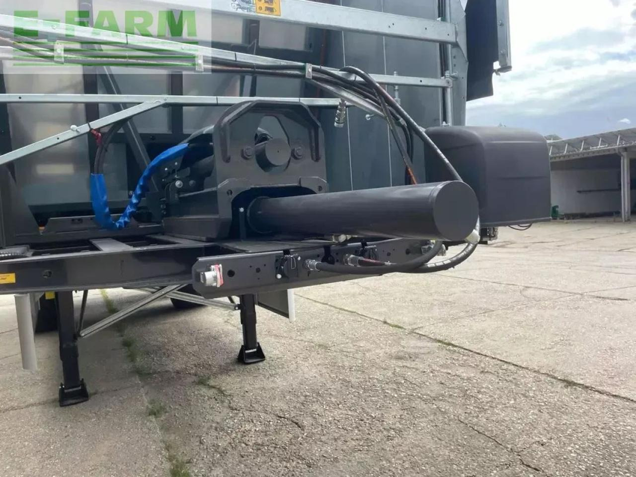 Земјоделска приколка за истурање/ Истурач Fliegl abschiebe-sattelauflieger ass 298 agro-truck: слика 7