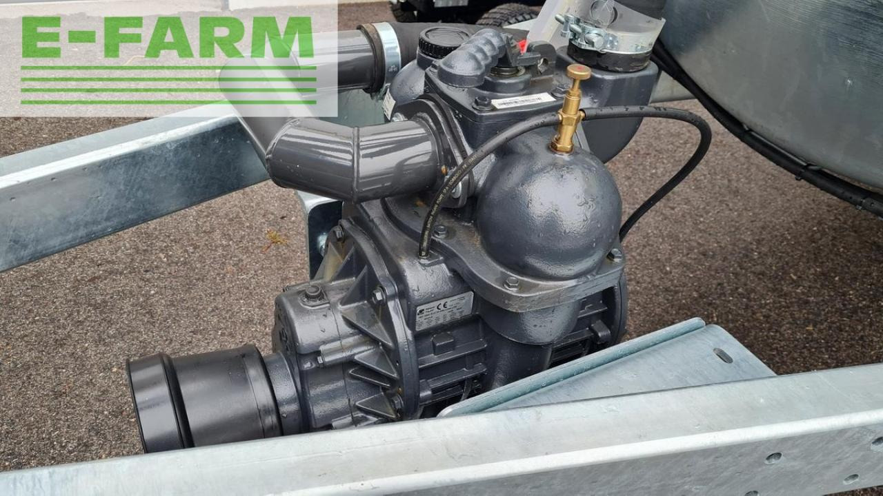 Fliegl güllefass vfw 7500 jumbo line - Цистерна за арско ѓубриво: слика 5 Fliegl güllefass vfw 7500 jumbo line - Цистерна за арско ѓубриво: слика 5