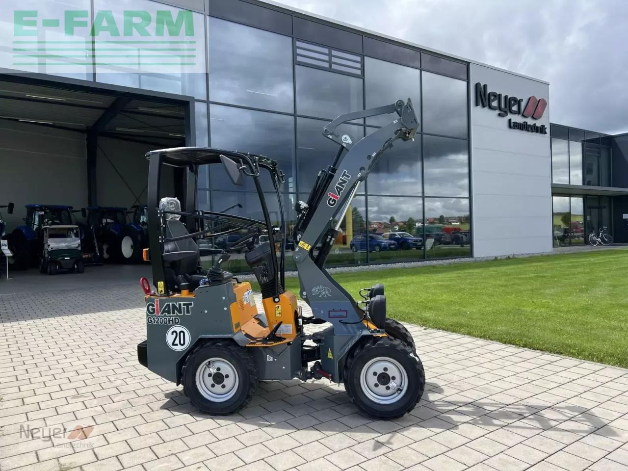 Giant g 1200 hd - Натоварувач на тркала: слика 2 Giant g 1200 hd - Натоварувач на тркала: слика 2