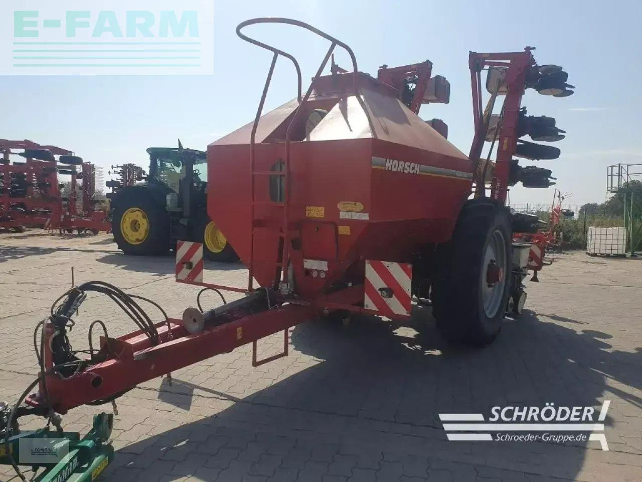 Horsch maestro 12 rc - Прецизна машина за сеење: слика 1 Horsch maestro 12 rc - Прецизна машина за сеење: слика 1