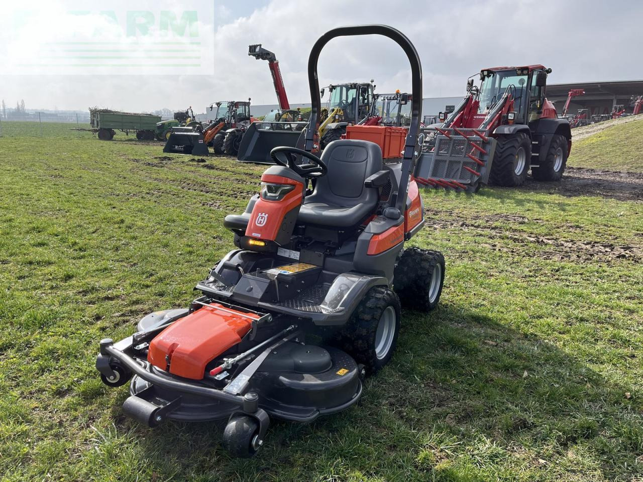 Husqvarna p 524xr efi mit funksteuerung inkl. mähdeck - Трактор: слика 2 Husqvarna p 524xr efi mit funksteuerung inkl. mähdeck - Трактор: слика 2