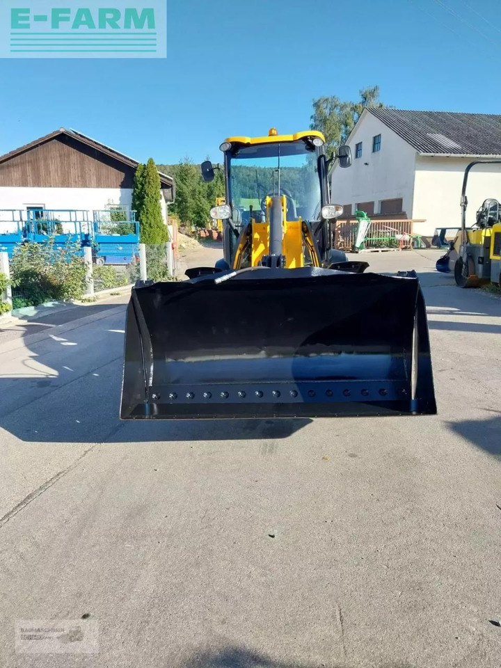 JCB 409 - Мини багер: слика 2 JCB 409 - Мини багер: слика 2