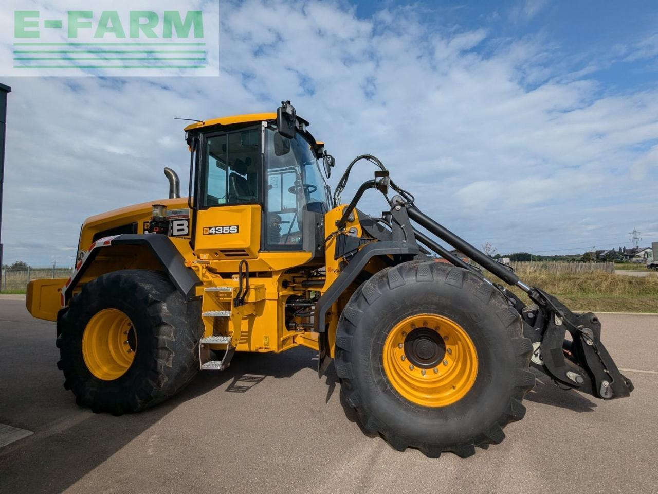 JCB 435 S HighLift - Мини багер: слика 3 JCB 435 S HighLift - Мини багер: слика 3