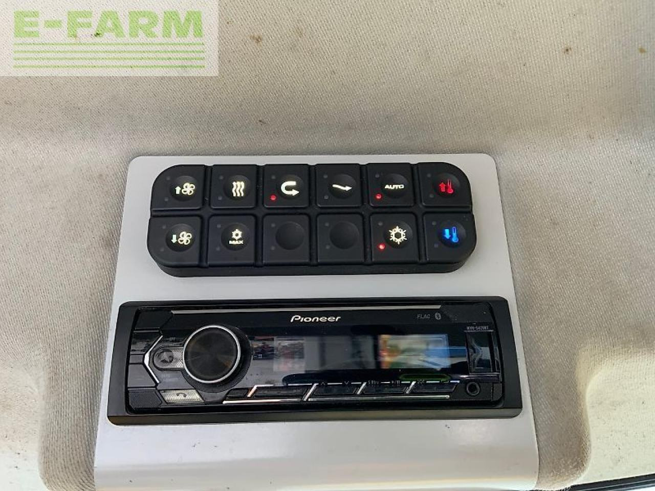 Мини багер JCB 437 wheeled loading shovel (st23075): слика 23