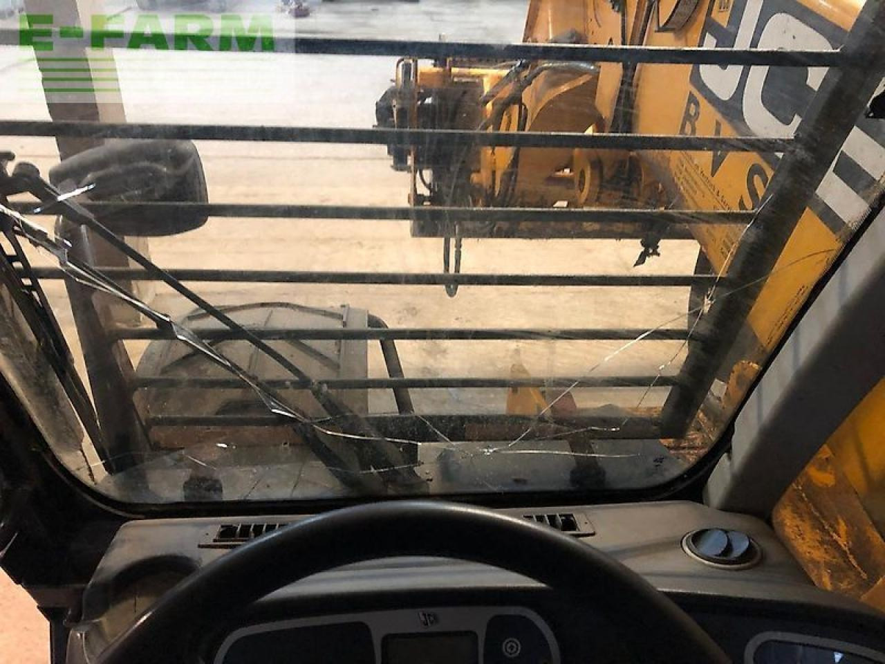 JCB 550-80 agri plus - Телескопски ракувач: слика 4 JCB 550-80 agri plus - Телескопски ракувач: слика 4