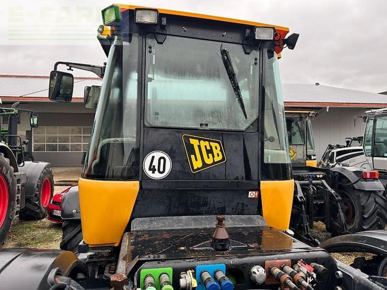 JCB fastrac 2115 / 4ws - Трактор: слика 4 JCB fastrac 2115 / 4ws - Трактор: слика 4