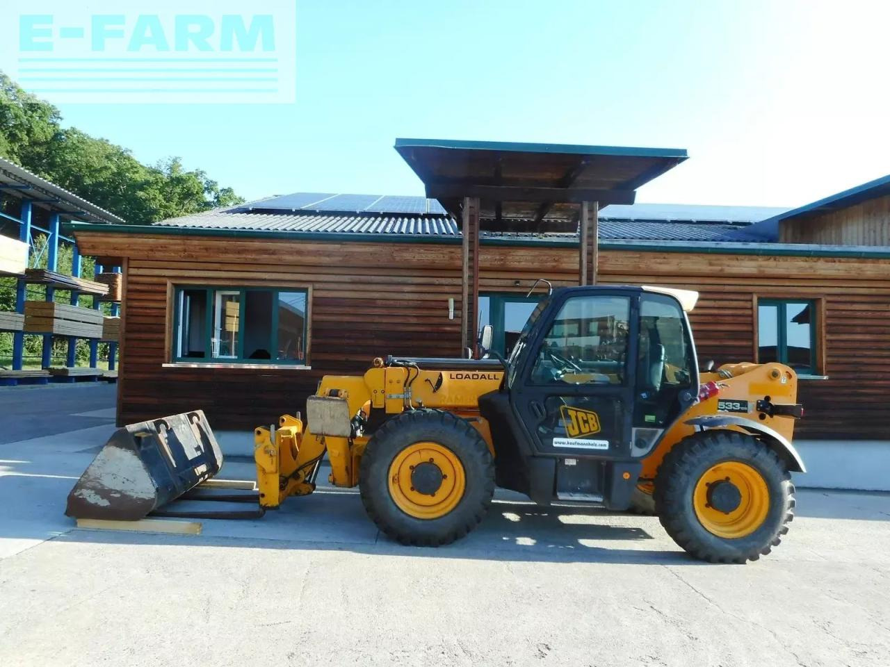 JCB jcb 533-105 ( 3,3t - 10,5m ) - Телескопски ракувач: слика 1 JCB jcb 533-105 ( 3,3t - 10,5m ) - Телескопски ракувач: слика 1