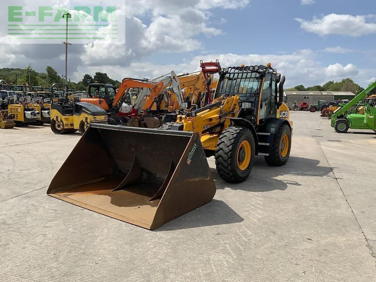 JCB tm420 pivot steer telehandler (st22540) - Натоварувач на тркала: слика 4 JCB tm420 pivot steer telehandler (st22540) - Натоварувач на тркала: слика 4