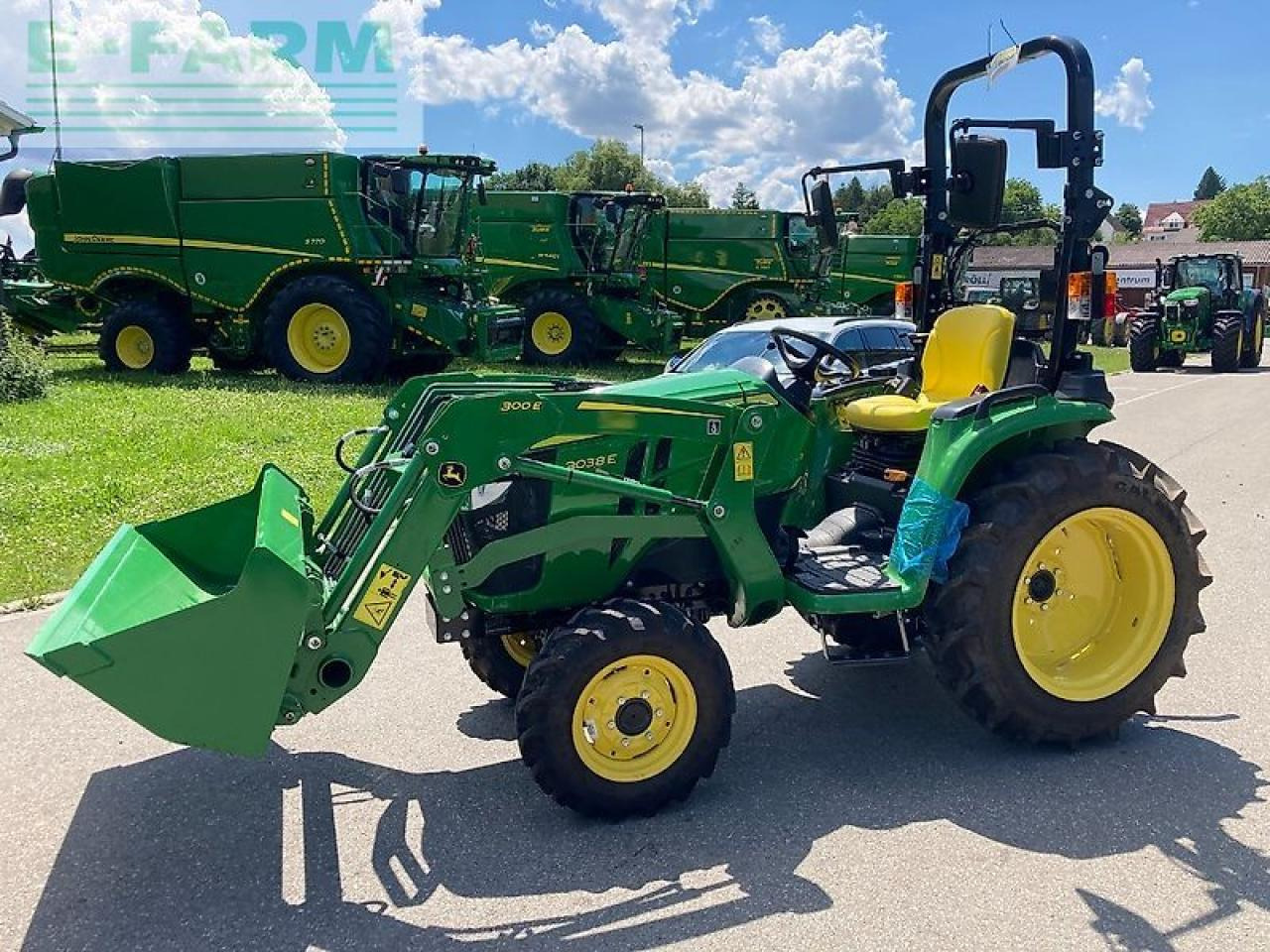 John Deere 3038e - Трактор: слика 1 John Deere 3038e - Трактор: слика 1