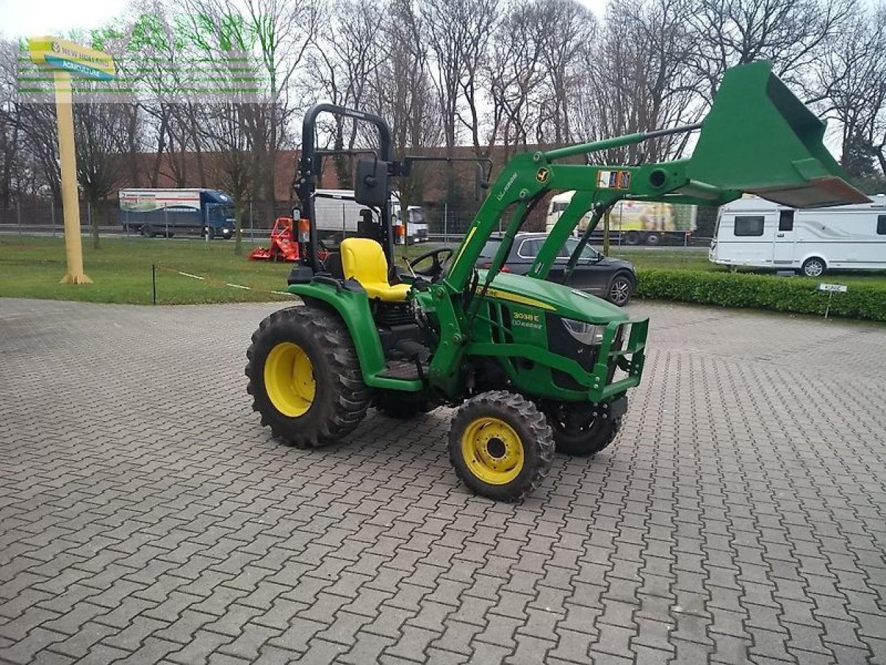 John Deere 3038e traktor - Трактор: слика 4 John Deere 3038e traktor - Трактор: слика 4