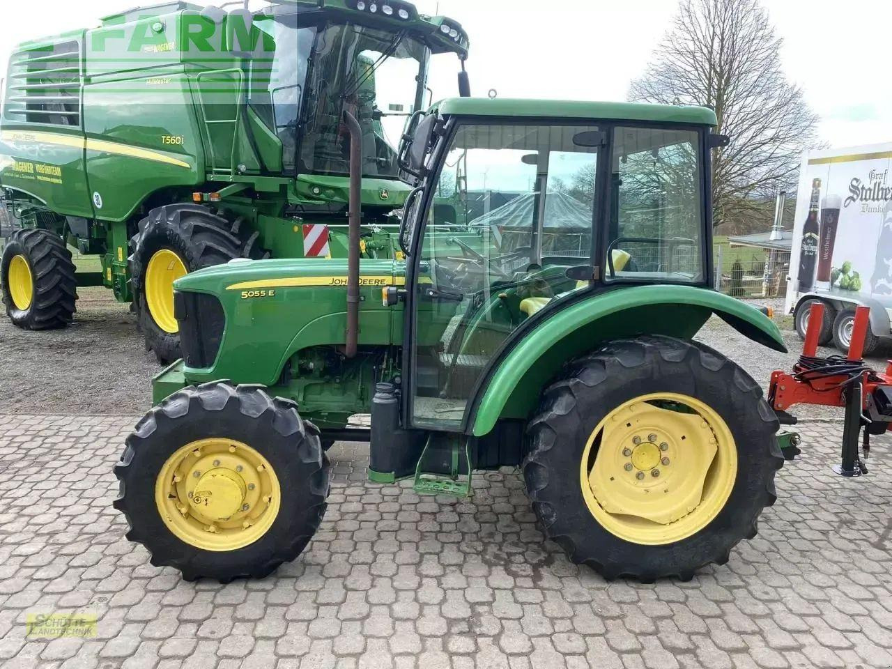 John Deere 5055e - Трактор: слика 4 John Deere 5055e - Трактор: слика 4
