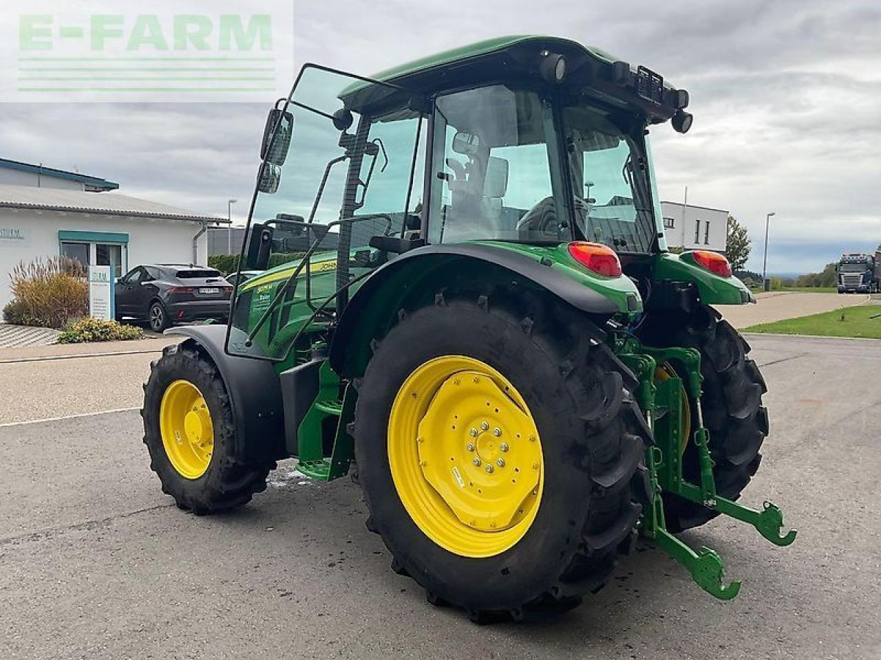 John Deere 5075 m - Трактор: слика 5 John Deere 5075 m - Трактор: слика 5