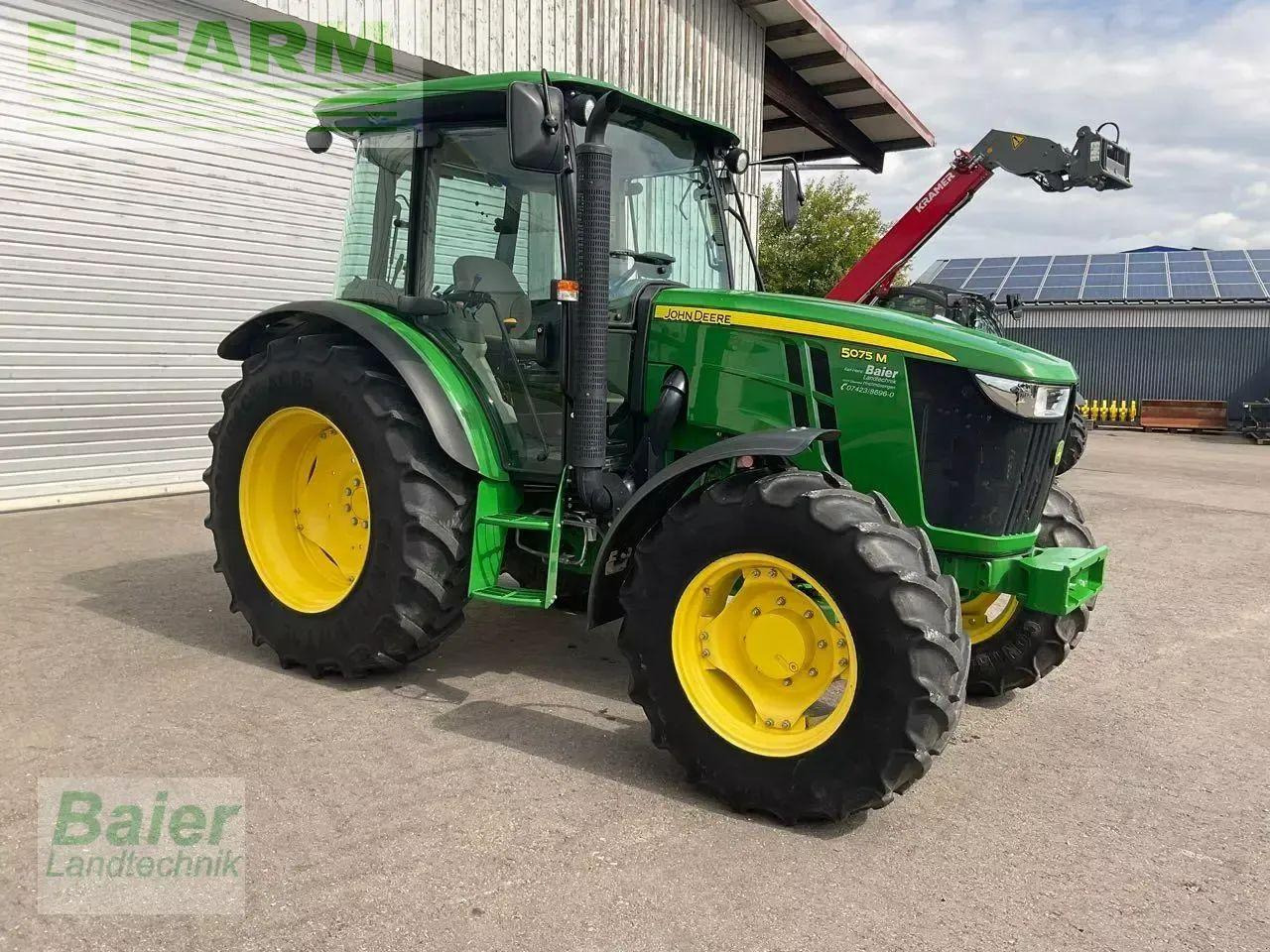 John Deere 5075 m - Трактор: слика 1 John Deere 5075 m - Трактор: слика 1