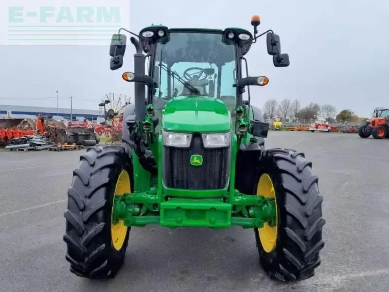 John Deere 5100r - Трактор: слика 2 John Deere 5100r - Трактор: слика 2