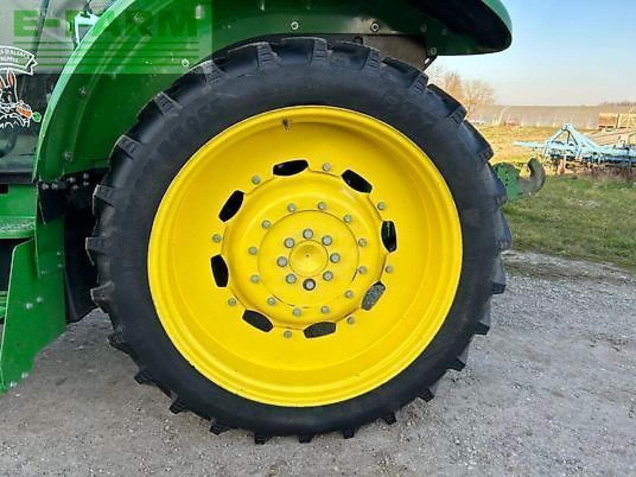 John Deere 5100r - Трактор: слика 5 John Deere 5100r - Трактор: слика 5