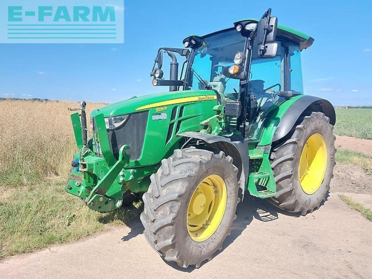 John Deere 5125r - Трактор: слика 1 John Deere 5125r - Трактор: слика 1