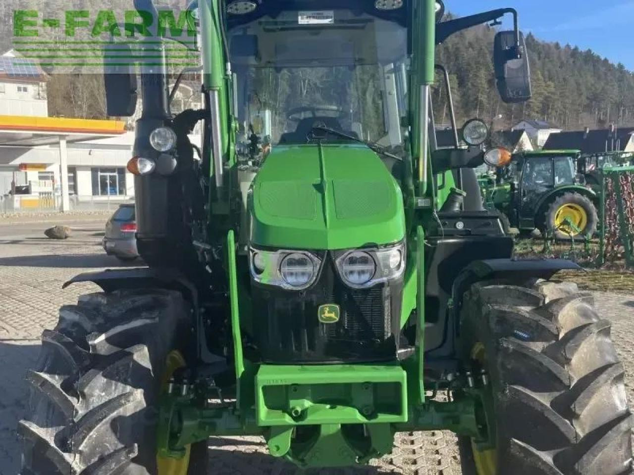 John Deere 6100m - Трактор: слика 2 John Deere 6100m - Трактор: слика 2