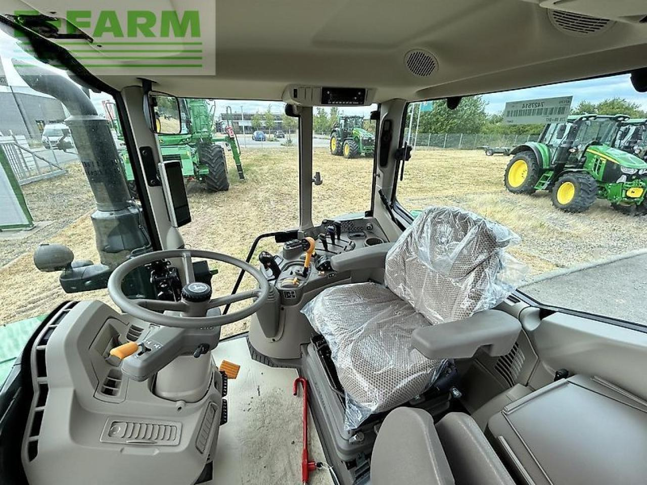 John Deere 6100m aq+ demo - Трактор: слика 5 John Deere 6100m aq+ demo - Трактор: слика 5