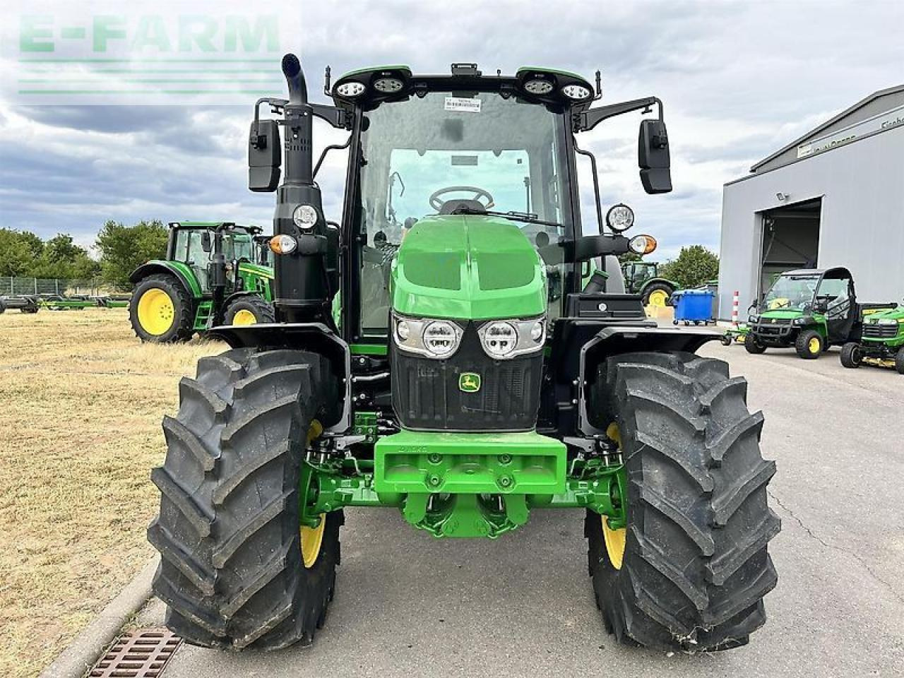 John Deere 6100m aq+ demo - Трактор: слика 2 John Deere 6100m aq+ demo - Трактор: слика 2
