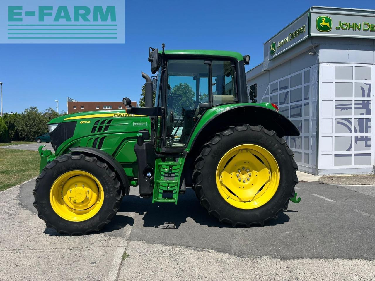John Deere 6110M - Трактор: слика 2 John Deere 6110M - Трактор: слика 2