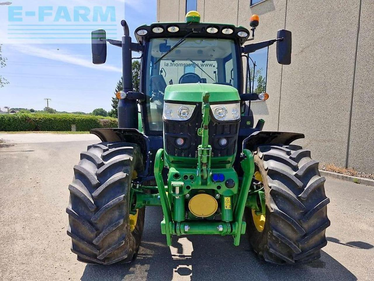 Трактор John Deere 6110r: слика 7 Трактор John Deere 6110r: слика 7