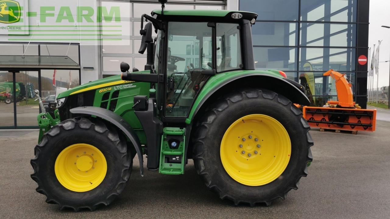 John Deere 6120M - Трактор: слика 1 John Deere 6120M - Трактор: слика 1