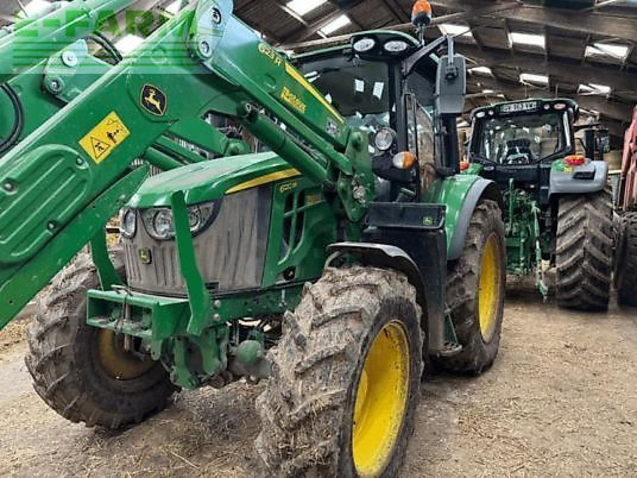 John Deere 6120m - Трактор: слика 1 John Deere 6120m - Трактор: слика 1