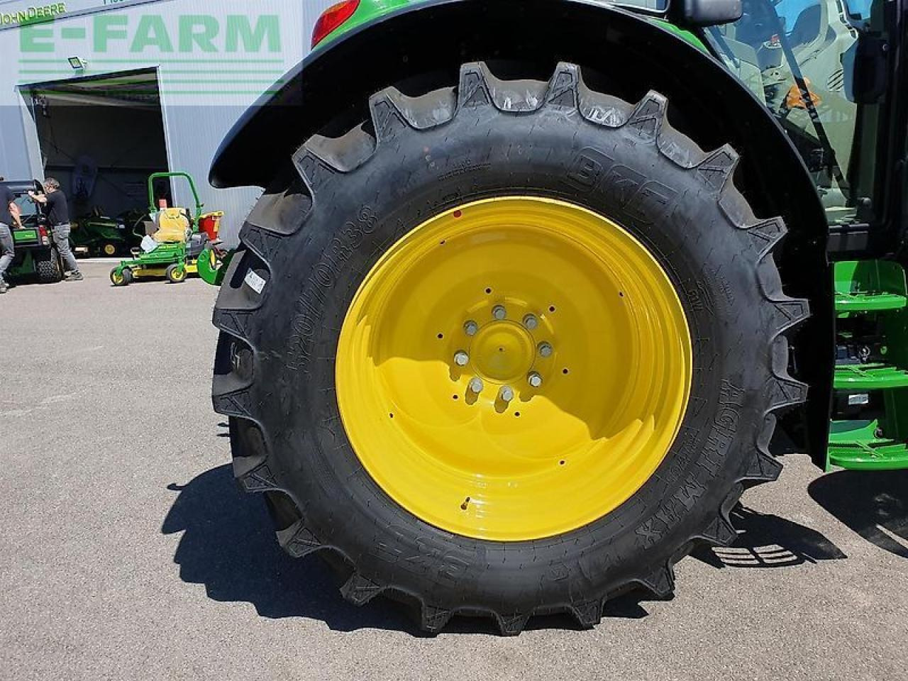 John Deere 6120m aq+ - Трактор: слика 4 John Deere 6120m aq+ - Трактор: слика 4