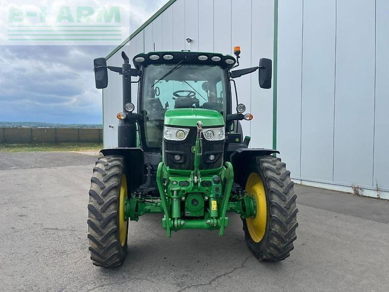 John Deere 6130r - Трактор: слика 3 John Deere 6130r - Трактор: слика 3