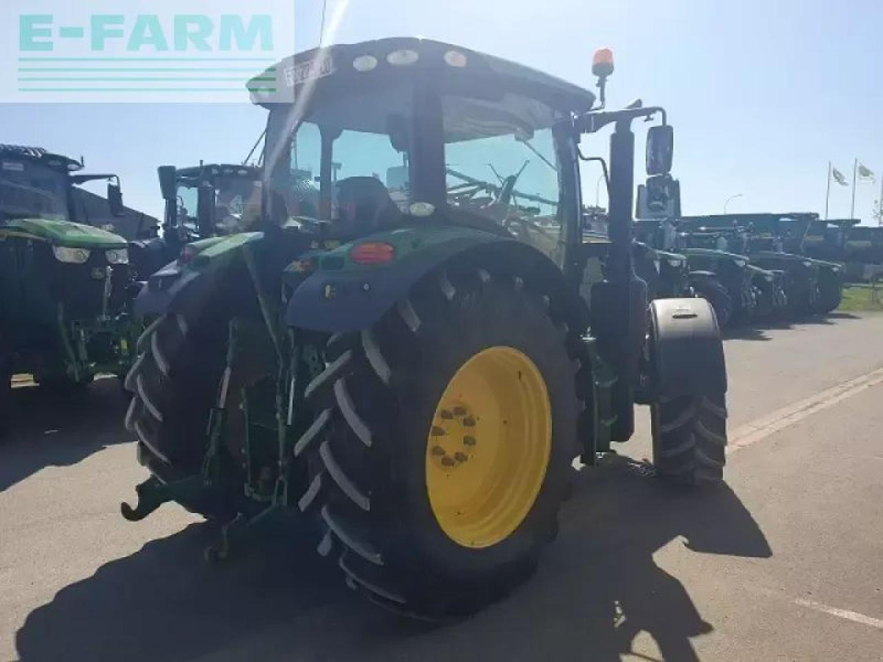 John Deere 6135r - Трактор: слика 3 John Deere 6135r - Трактор: слика 3