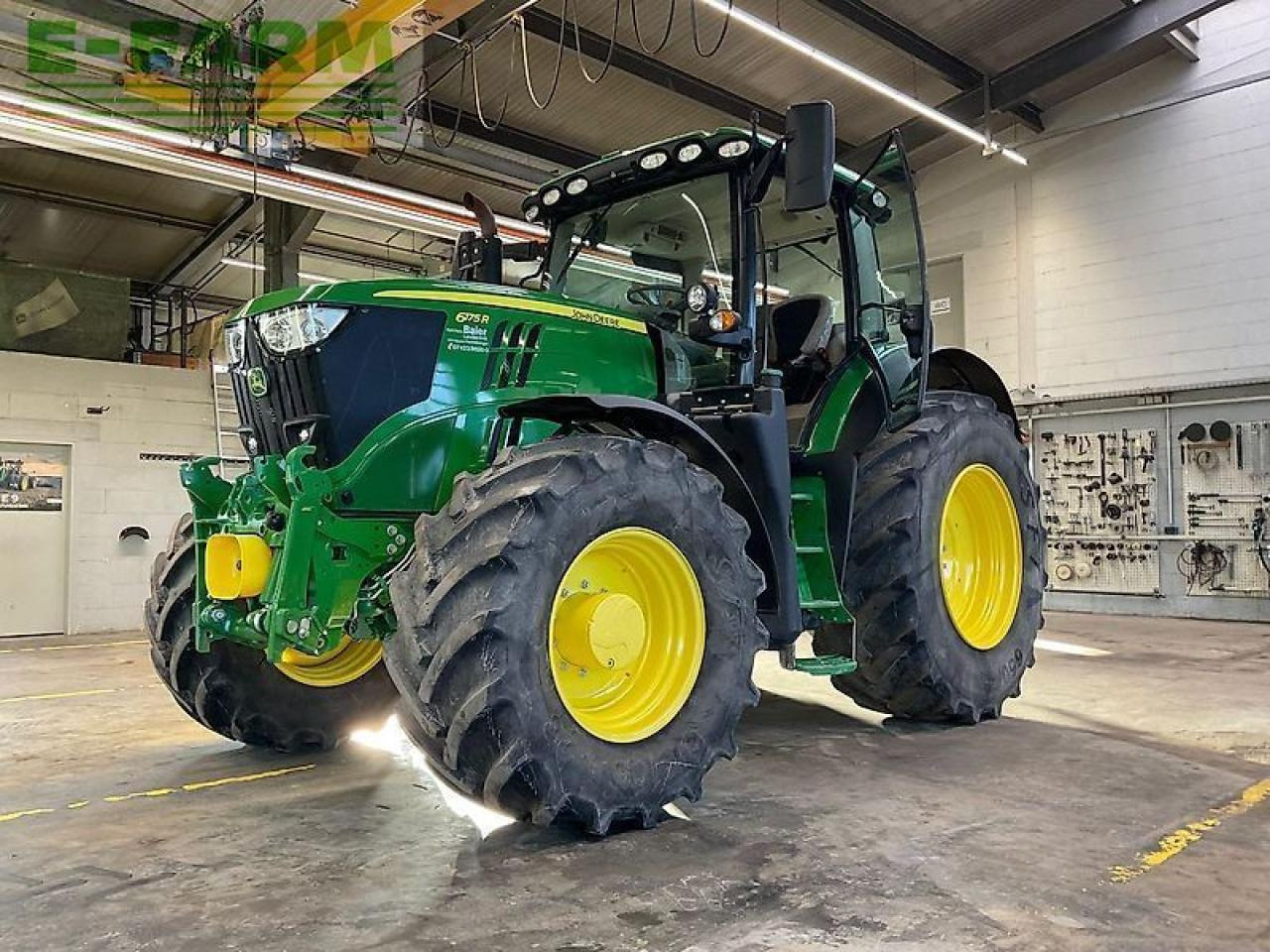 John Deere 6175 r - Трактор: слика 1 John Deere 6175 r - Трактор: слика 1