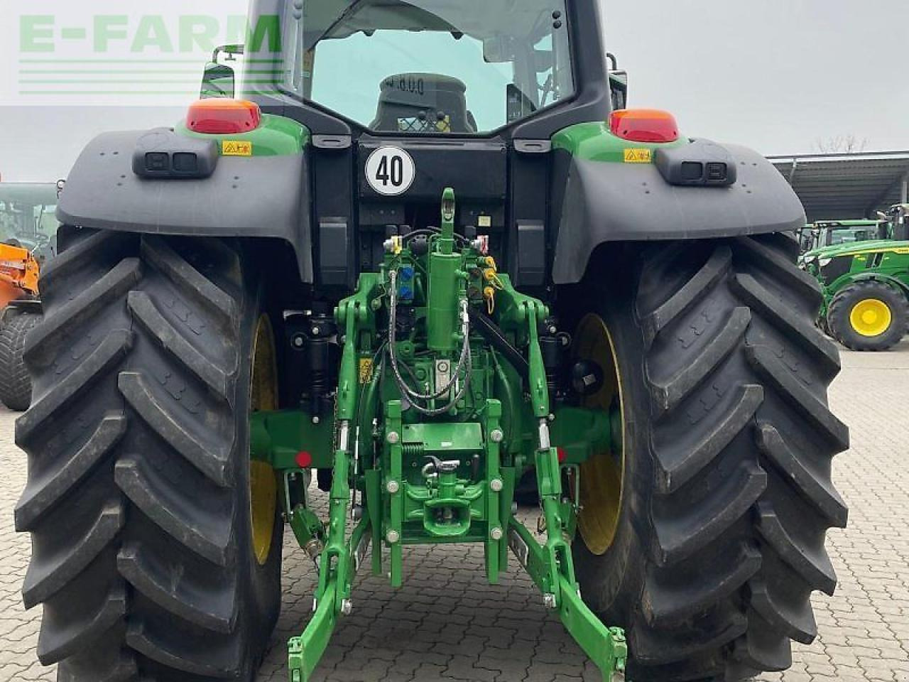 John Deere 6175m - Трактор: слика 3 John Deere 6175m - Трактор: слика 3