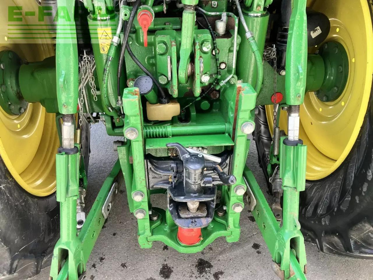 Трактор John Deere 6195m: слика 6