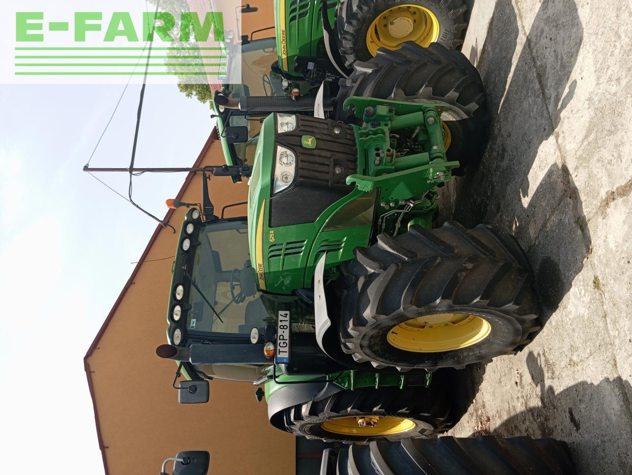 John Deere 6215R - Трактор: слика 2 John Deere 6215R - Трактор: слика 2
