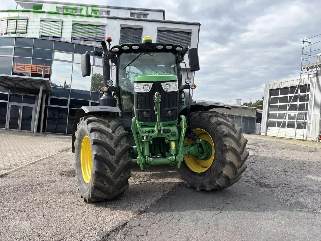 John Deere 6215r - Трактор: слика 2 John Deere 6215r - Трактор: слика 2