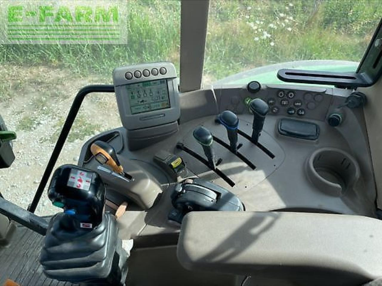 John Deere 6230 premium - Трактор: слика 5 John Deere 6230 premium - Трактор: слика 5
