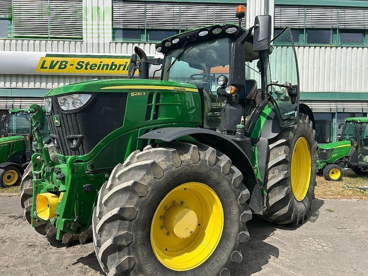 John Deere 6230r - Трактор: слика 1 John Deere 6230r - Трактор: слика 1