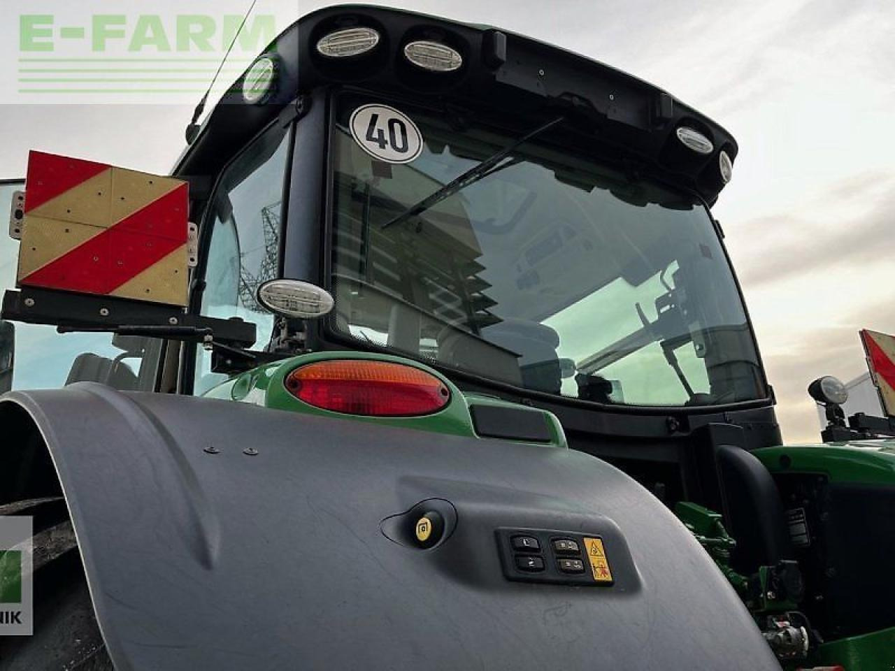 Трактор John Deere 6250r: слика 9