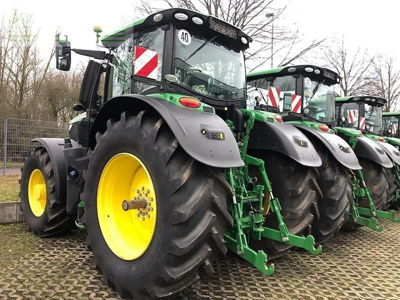 John Deere 6250r mit fkh/ fzw/ ap-40km/h - Трактор: слика 5 John Deere 6250r mit fkh/ fzw/ ap-40km/h - Трактор: слика 5