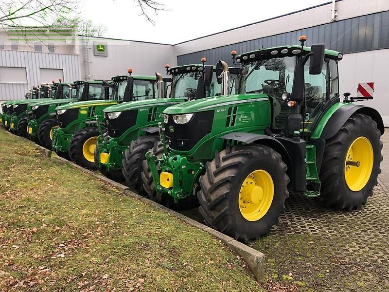 John Deere 6250r mit fkh/ fzw/ ap-40km/h - Трактор: слика 1 John Deere 6250r mit fkh/ fzw/ ap-40km/h - Трактор: слика 1