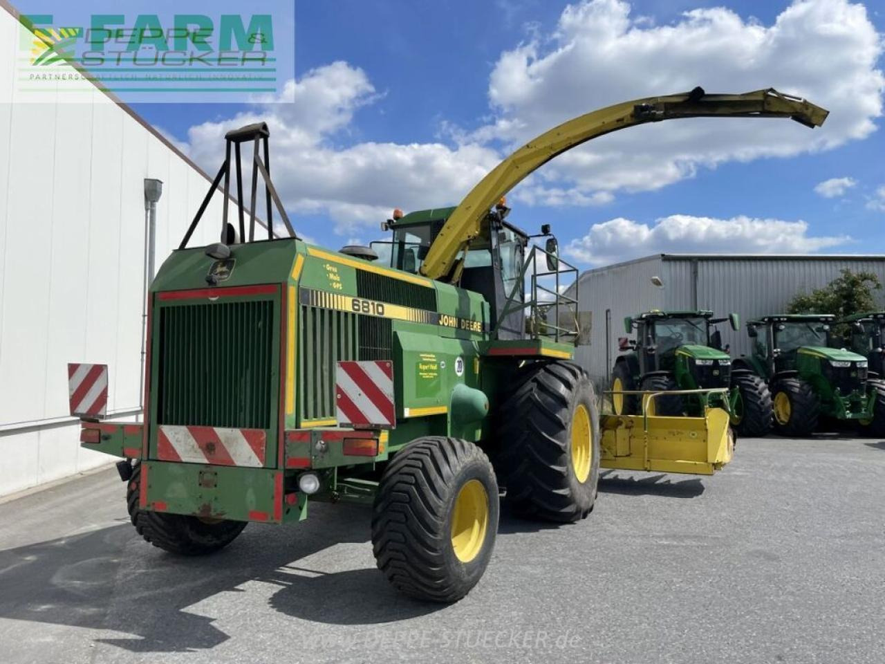 John Deere 6810 mit gebiss - Комбајн за сточна храна: слика 4 John Deere 6810 mit gebiss - Комбајн за сточна храна: слика 4
