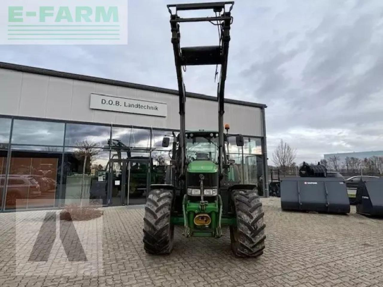 John Deere 6820 - Трактор: слика 4 John Deere 6820 - Трактор: слика 4
