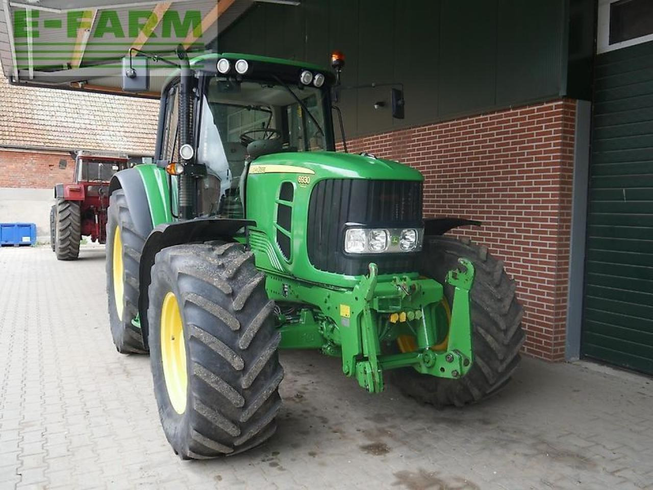 John Deere 6930 premium autopowr - Трактор: слика 2 John Deere 6930 premium autopowr - Трактор: слика 2