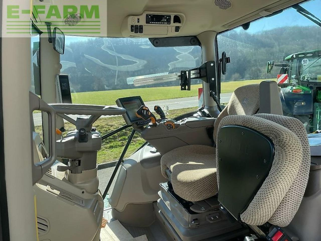 Трактор John Deere 6r250 / 6r 250: слика 11