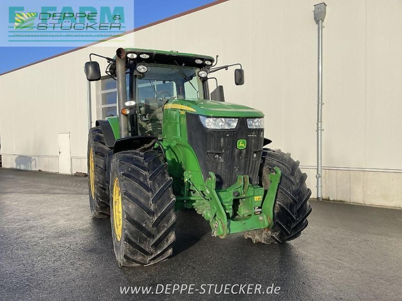 John Deere 7215r mit zwillingsrädern - Трактор: слика 2 John Deere 7215r mit zwillingsrädern - Трактор: слика 2