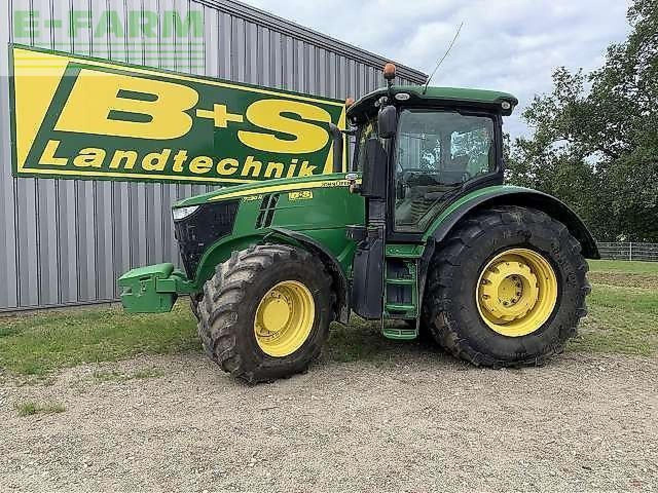 John Deere 7230r - Трактор: слика 1 John Deere 7230r - Трактор: слика 1