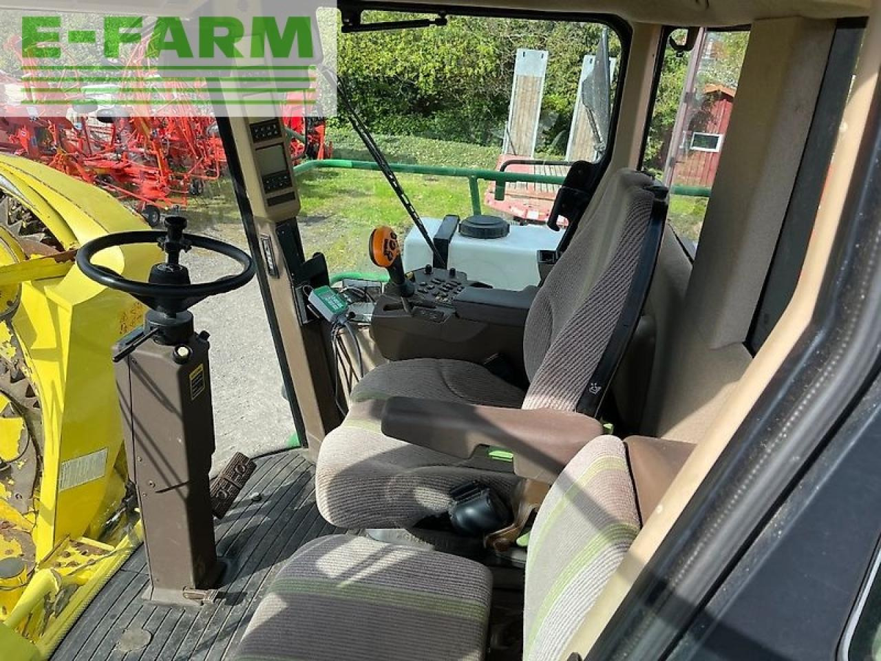 Комбајн за сточна храна John Deere 7380: слика 31